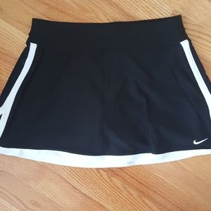 Nike tennis skirt in black